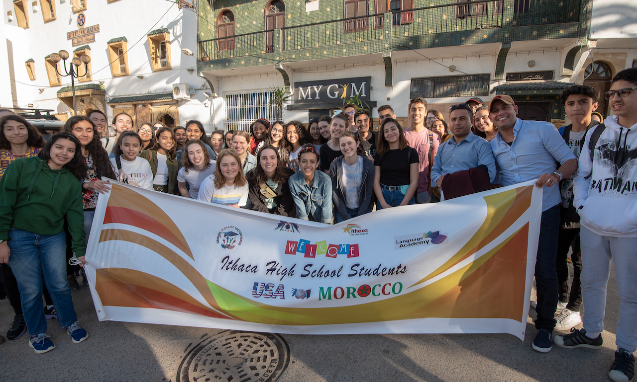 Group Photo Morocco And U S Students With Banner